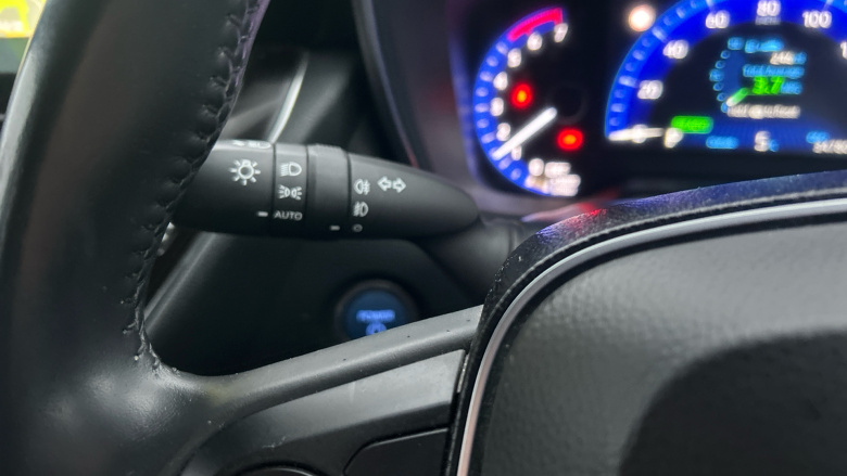 Toyota Corolla 1.8 VVT-i Hybrid Design 5dr CVT Hybrid Hatchback